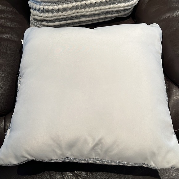 Throw Pillows - Picture 4 of 8